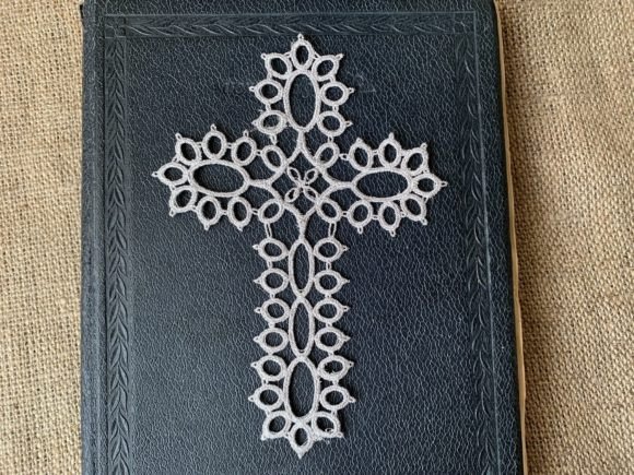 Evaluating FSL Tatting Cross Bookmark for Etsy Sales